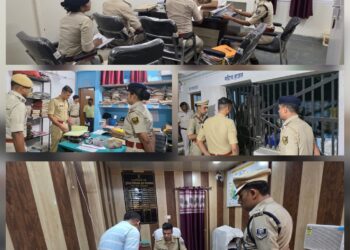 गोपालगंज :- एसपी अवधेश दीक्षित ने किया वार्षिक निरीक्षण।