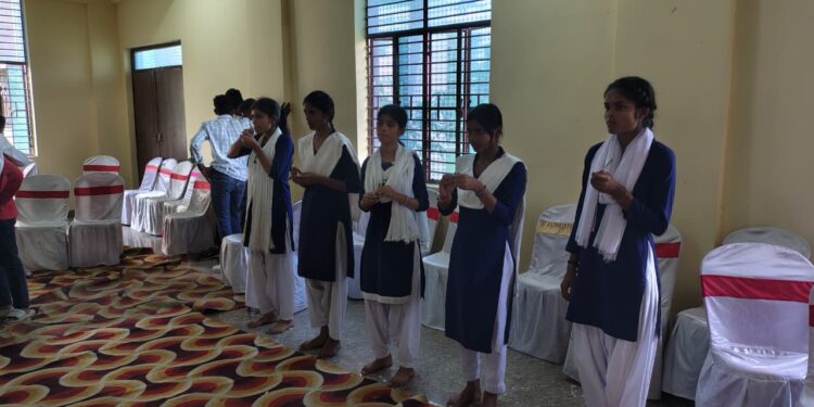 राष्ट्रीय खेल दिवस के अवसर पर मेजर ध्यानचंद को श्रद्धांजलि,शपथ ग्रहण एवं विभिन्न खेलों का किया गया आयोजन