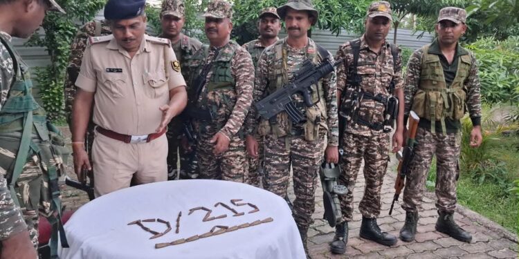 गयाजी में बिहार पुलिस और CRPF की बड़ी कामयाबी, नक्सलियों के ठिकाने से बरामद हुए AK-47 के 51 जिंदा कारतूस