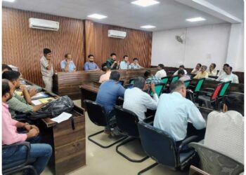 110 बड़हरिया विधान सभा क्षेत्र में चुनाव को लेकर सभी निर्वाचन सेक्टर पदाधिकारियों की बैठक हुई सम्पन्न