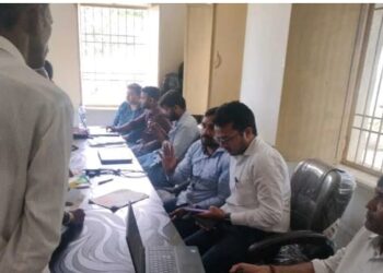 बड़हरिया अंचल में राजस्व अभियान में कोताही बर्दाश्त नहीं की जाएगीसीओ सरफराज अहमद