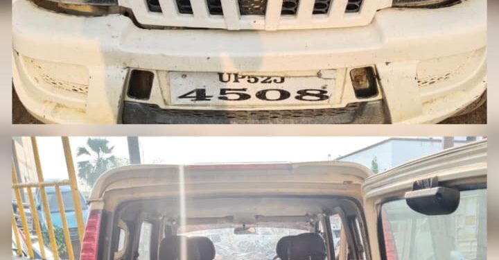 गोपालगंज :- एक स्कॉर्पियो से 44 कार्टन (कुल 396 लीटर) बंटी-बबली देशी शराब बरामद।