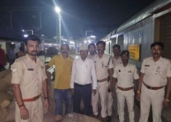 मुजफ्फरपुर जंक्शन पर 24 लाख की विदेशी इलायची जब्त, राजधानी एक्सप्रेस से भेजा जा रहा था दिल्ली
