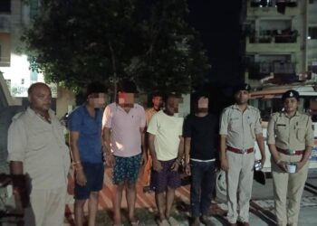 दरभंगा में ठगी कांड का खुलासा, तंत्र मंत्र से गहने लूटने वाले 4 अपराधी गिरफ्तार, 23 ग्राम सोना एवं मोटरसाइकिल बरामद