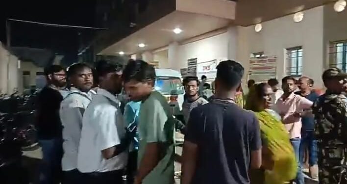 बड़हरिया थाना क्षेत्र के हथिगाई गांव प्रेम प्रसंग को लेकर हुए हुई चाकू बाजी में एक की मौत, दो गंभीर रूप घायल हो गए