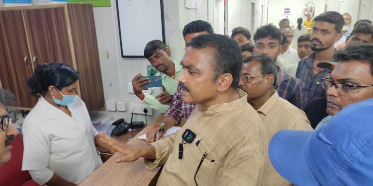 सीतामढ़ी में योजनाओं का हक़ीक़त से सामना, विधान सभा की गैर सरकारी संकल्प समिति ने समीक्षा के दौरान दिए आवश्यक निर्देश