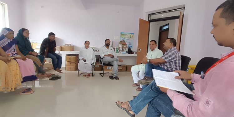 जन स्वास्थ्य कार्यक्रमों में सामुदायिक भागीदारी बढ़ाने के उद्देश्य से जन आरोग्य समिति का बैठक।