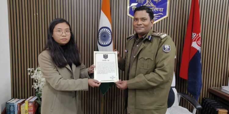रसूलपुर तिहरे हत्याकांड के सफल उद्‌भेदन और दोषियों को सजा दिलाने में उल्लेखनीय कार्य हेतु फोरेंसिक विशेषज्ञ सम्मानित”