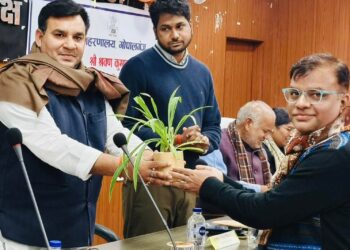मंत्री ने की ग्रामीण विकास व परिवहन योजनाओं की समीक्षा, अधिकारियों को दिए निर्देश
