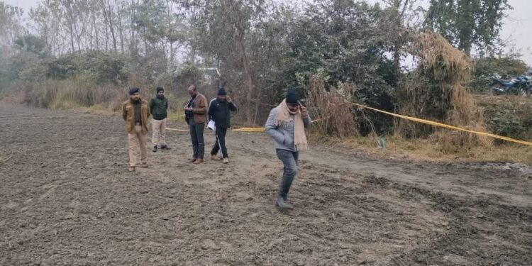 थावे में पुलिस–अपराधी मुठभेड़ के बाद फॉरेंसिक टीम की बड़ी कार्रवाई