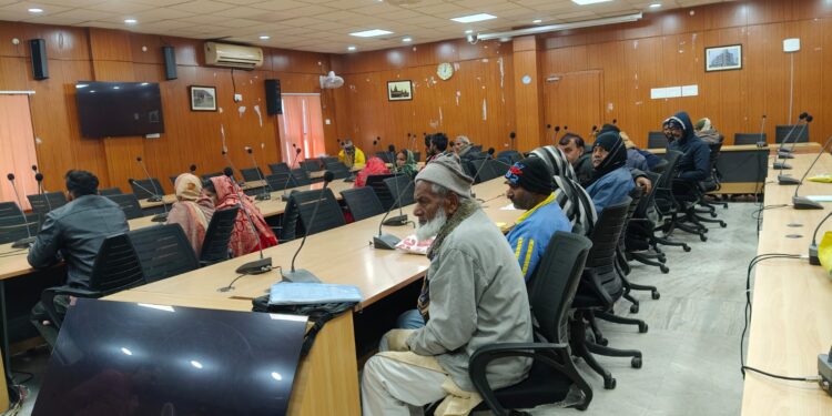 समाहरणालय में जनता दरबार का आयोजन, विभिन्न मामलों की हुई सुनवाई