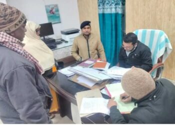 अंचल कार्यालय बड़हरिया में आयोजित जनता दरबार मे 10 शिकायतों का हुआ निपटारा