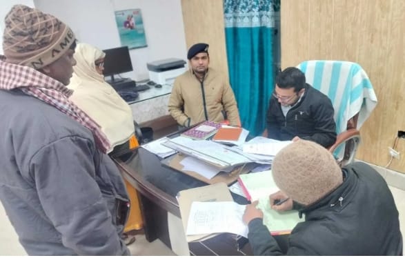 अंचल कार्यालय बड़हरिया में आयोजित जनता दरबार मे 10 शिकायतों का हुआ निपटारा