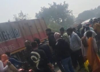 भीषण सड़क हादसा: विजयीपुर–भोरे मुख्य सड़क पर ट्रक की चपेट में आए बाइक सवार, दो युवकों की दर्दनाक मौत