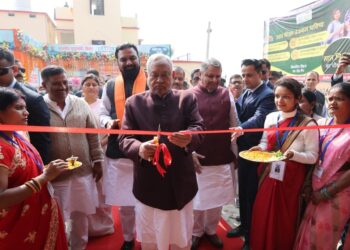 मधुबनी में विकास की रफ्तार तेज: ‘समृद्धि यात्रा’ के तहत सीएम नीतीश कुमार ने किया योजनाओं का निरीक्षण, करोड़ों की परियोजनाओं का शिलान्यास व उद्घाटन